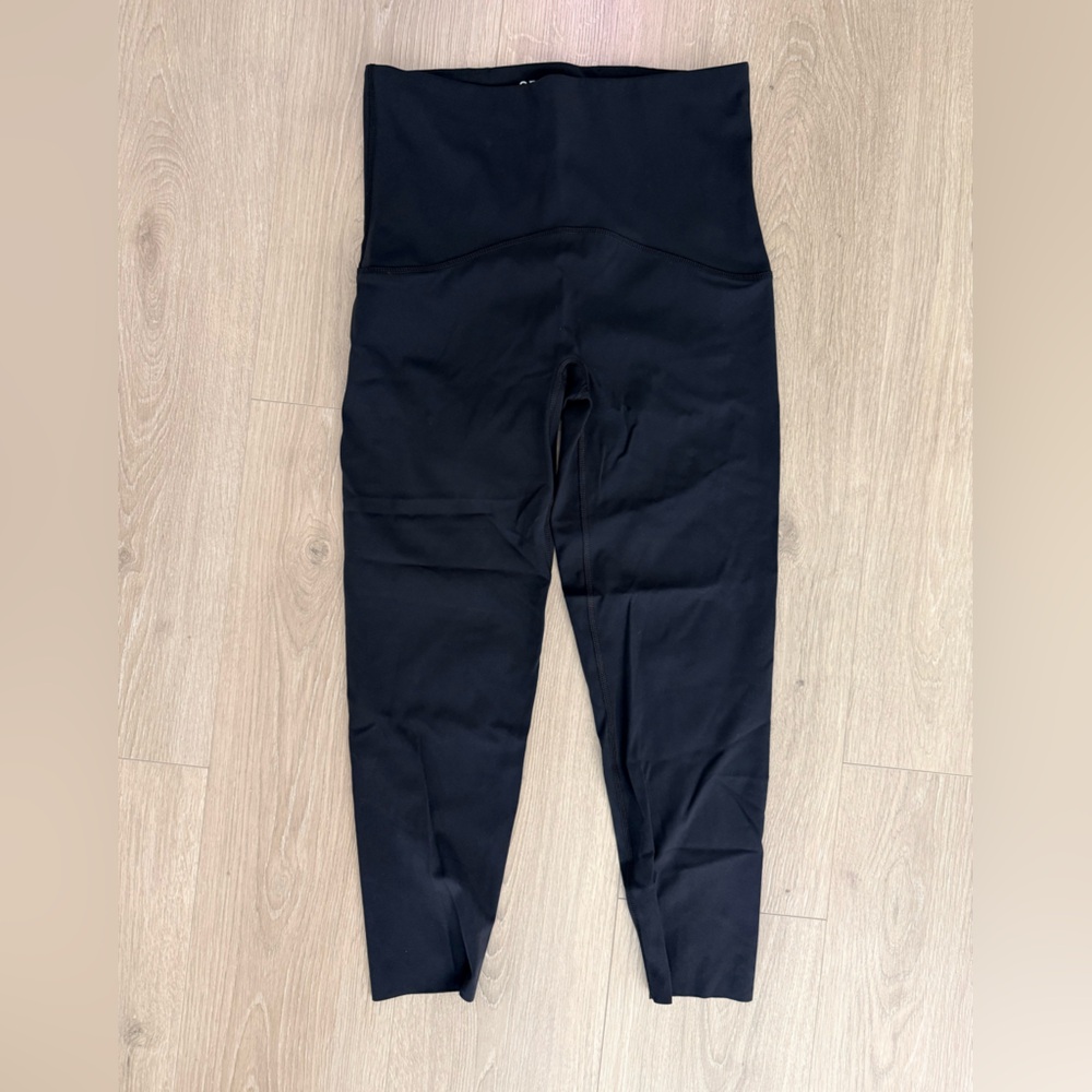 SPANXshape™ Booty Boost®
7/8 Leggings
Very Black / L